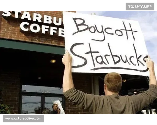 德甲俱乐部联合举办反种族主义活动，球员赛前臂章声援